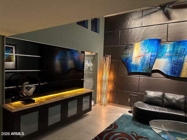110 W VICTORIA Square, Phoenix, AZ 85013