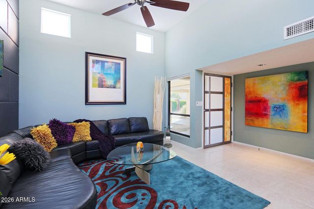 110 W VICTORIA Square, Phoenix, AZ 85013