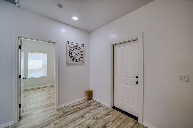 3158 E Snavely Avenue, Kingman, AZ 86409