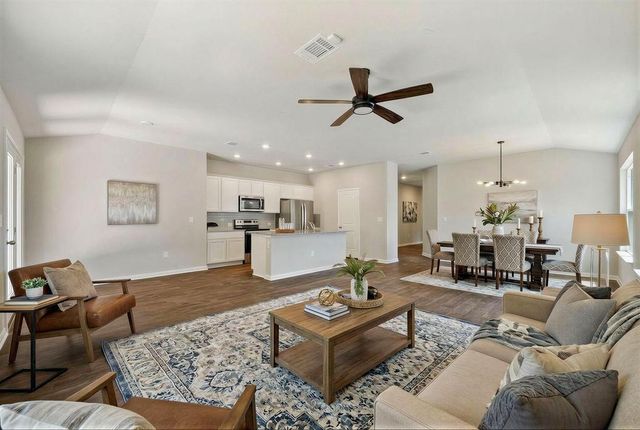 252 Bunting LN, Bertram, TX 78605