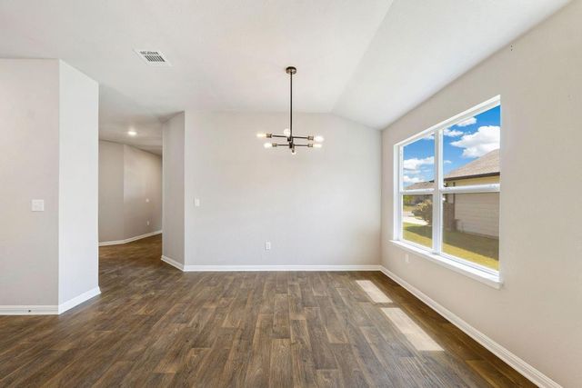 252 Bunting LN, Bertram, TX 78605