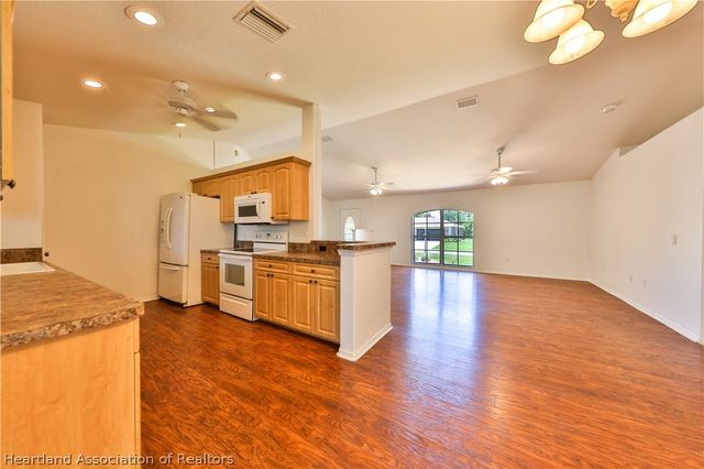 4410 Jaguar Drive, Sebring, FL 33872