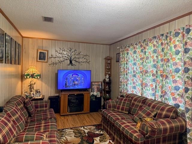 12860 Orchard Drive N, Grand Bay, AL 36541