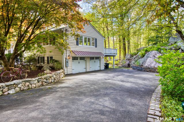119 Dundee Road, Stamford, CT 06903