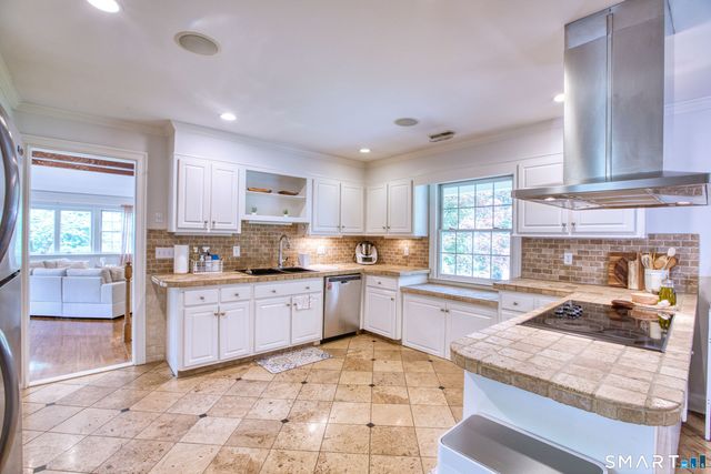 119 Dundee Road, Stamford, CT 06903