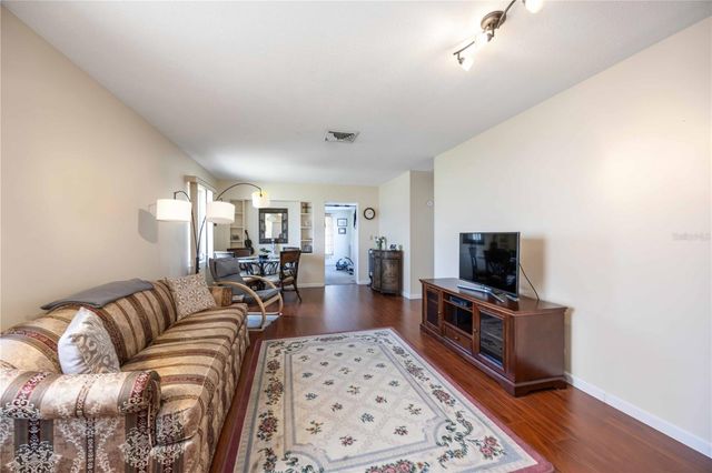 6118 CORAL WAY, Bradenton, FL 34207