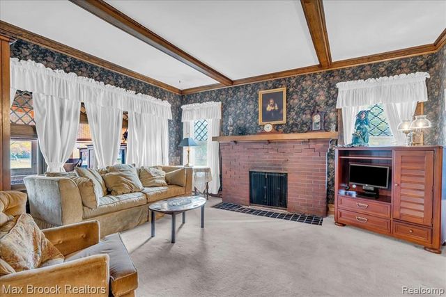 11 Poplar Park Boulevard, Pleasant Ridge, MI 48069