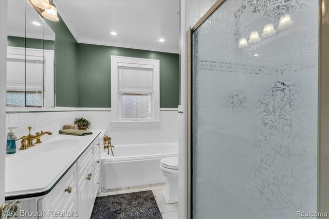 11 Poplar Park Boulevard, Pleasant Ridge, MI 48069