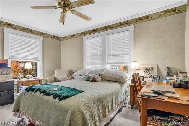 11 Poplar Park Boulevard, Pleasant Ridge, MI 48069