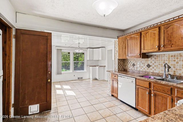 2379 Mount Hope Road, Okemos, MI 48864