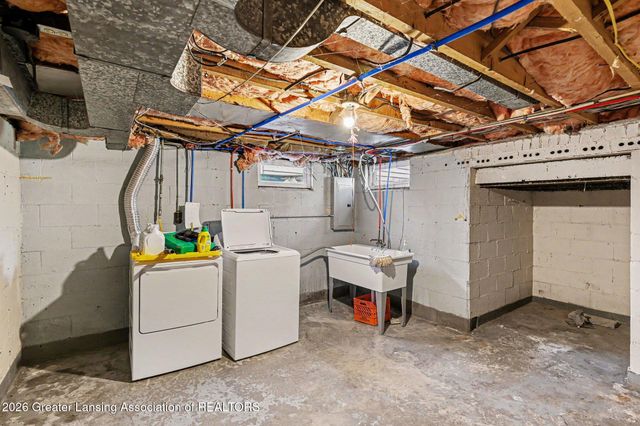 2379 Mount Hope Road, Okemos, MI 48864