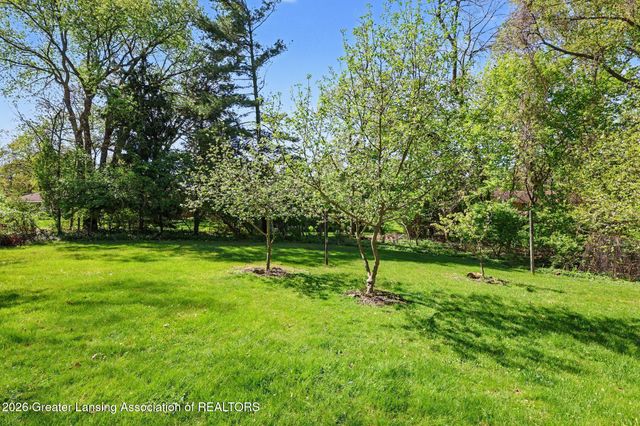 2379 Mount Hope Road, Okemos, MI 48864