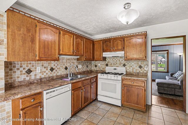 2379 Mount Hope Road, Okemos, MI 48864