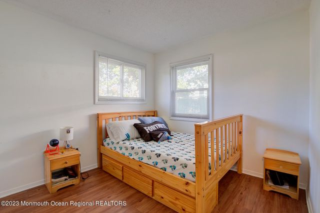 1099 Fairview Drive, Toms River, NJ 08753