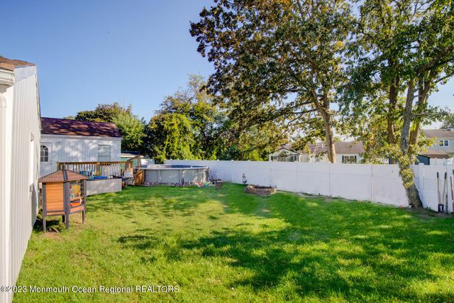 1099 Fairview Drive, Toms River, NJ 08753