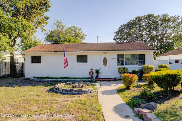 1099 Fairview Drive, Toms River, NJ 08753