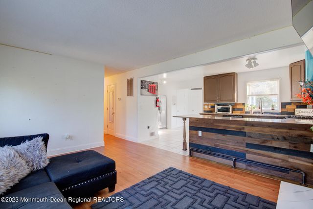 1099 Fairview Drive, Toms River, NJ 08753