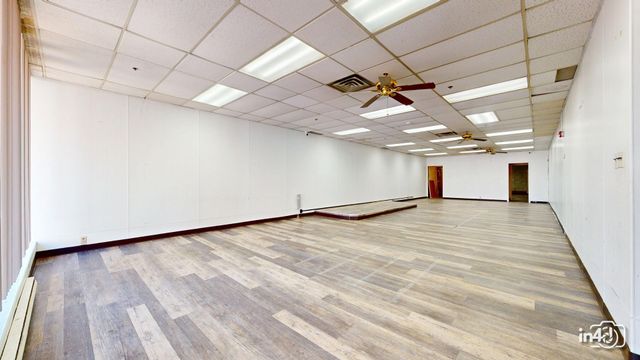 20 E Cass Street, Joliet, IL 60432