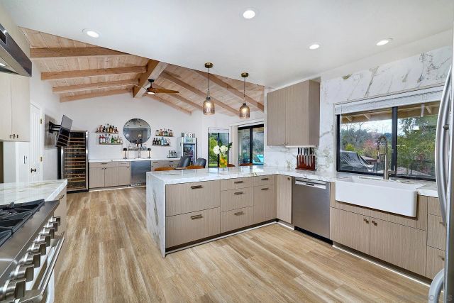 3064 Live Oak Park Rd, Fallbrook, CA 92028