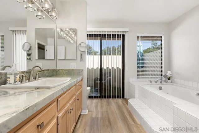 3064 Live Oak Park Rd, Fallbrook, CA 92028