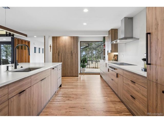 21967 Mountsfield Dr, Golden, CO 80401