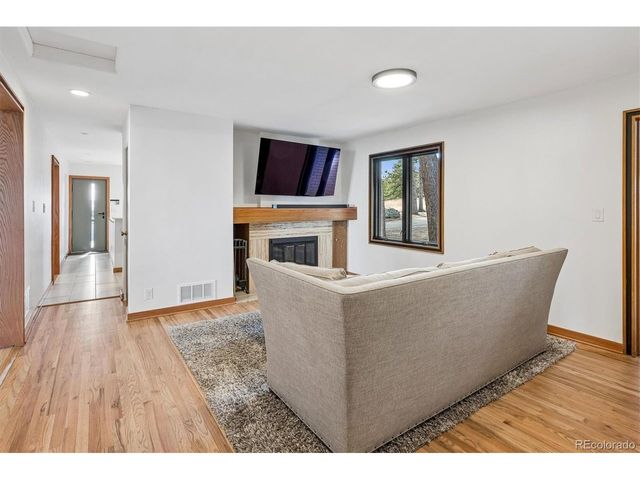 21967 Mountsfield Dr, Golden, CO 80401