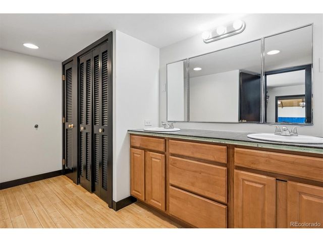 21967 Mountsfield Dr, Golden, CO 80401