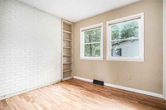 66 Wealthy Avenue, Battle Creek, MI 49015