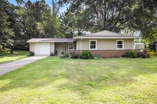 66 Wealthy Avenue, Battle Creek, MI 49015