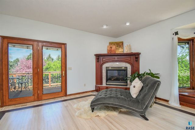 4800 S Caraway Cir Circle, Sioux Falls, SD 57108