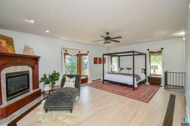 4800 S Caraway Cir Circle, Sioux Falls, SD 57108