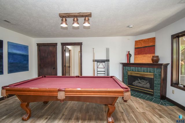 4800 S Caraway Cir Circle, Sioux Falls, SD 57108
