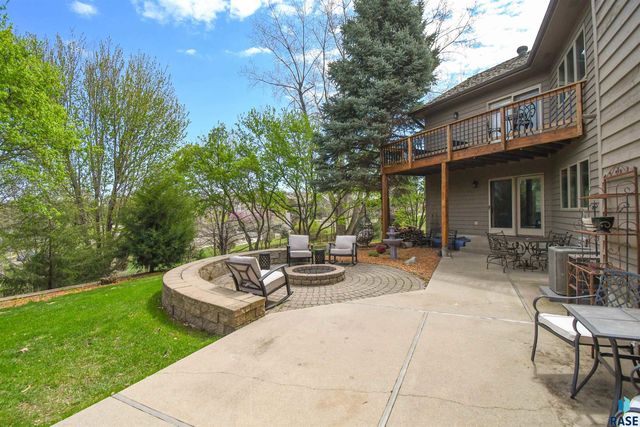 4800 S Caraway Cir Circle, Sioux Falls, SD 57108