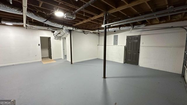 9711 Squirrel Wood Run, Douglasville, GA 30135