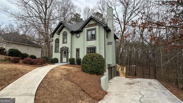 9711 Squirrel Wood Run, Douglasville, GA 30135