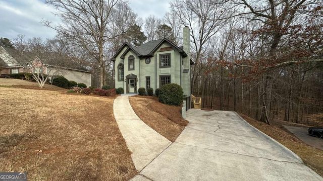 9711 Squirrel Wood Run, Douglasville, GA 30135