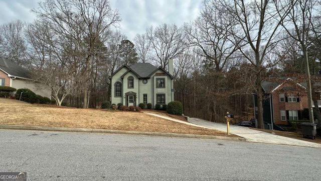 9711 Squirrel Wood Run, Douglasville, GA 30135