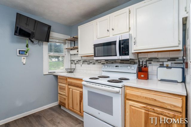 338 Hanover Street Ne, City Of Grand Rapids, MI 49505