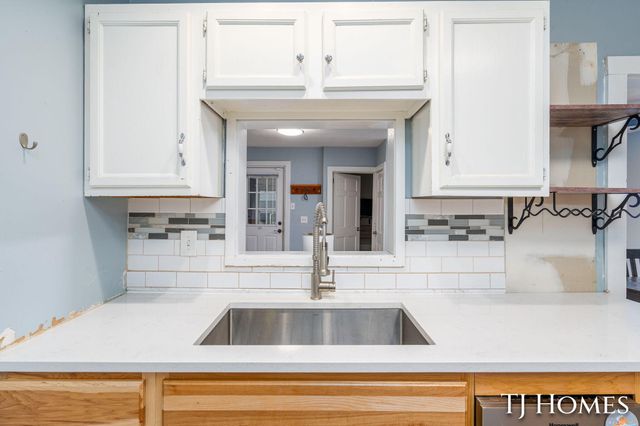 338 Hanover Street Ne, City Of Grand Rapids, MI 49505