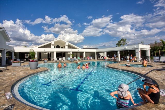 10275 Bismark Palm WAY 1115, Fort Myers, FL 33966