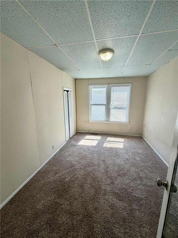 401 S Lynn Avenue, Columbus, KS 66725