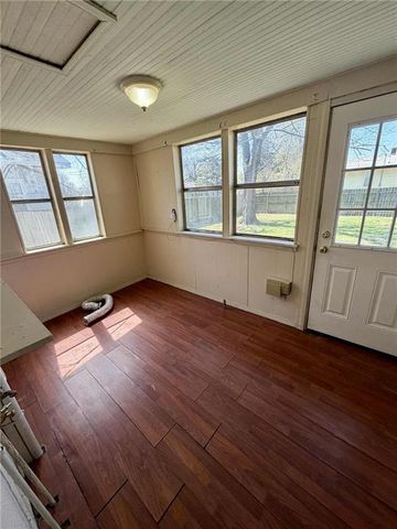 401 S Lynn Avenue, Columbus, KS 66725