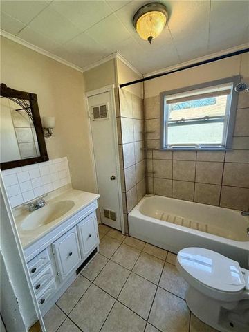 401 S Lynn Avenue, Columbus, KS 66725