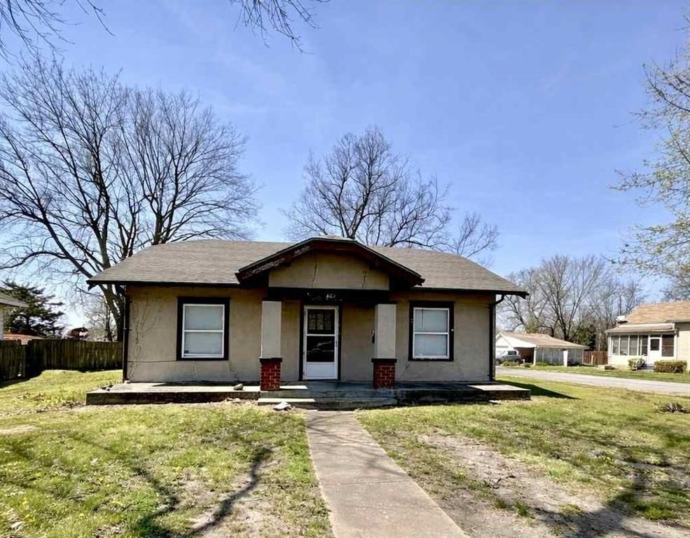 401 S Lynn Avenue, Columbus, KS 66725