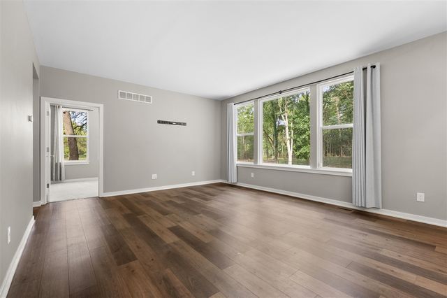 10321 E C Avenue, Richland, MI 49083