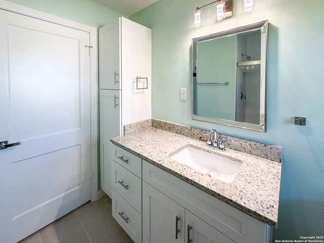 157 Latch, San Antonio, TX 78213