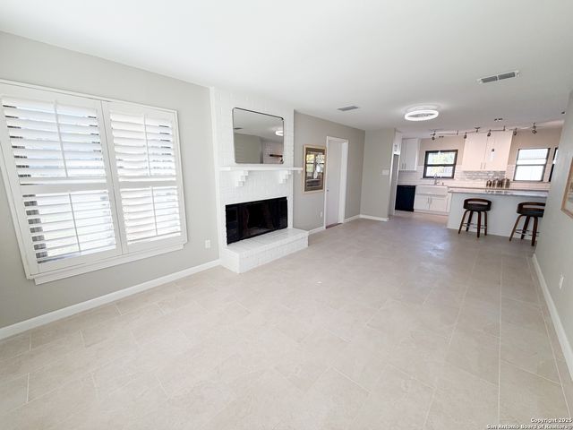 157 Latch, San Antonio, TX 78213