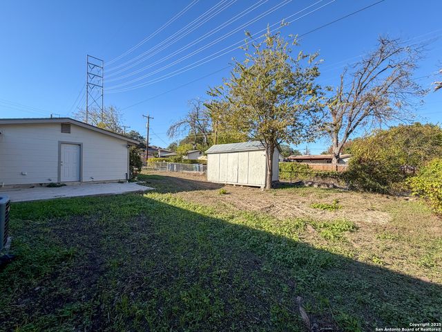 157 Latch, San Antonio, TX 78213