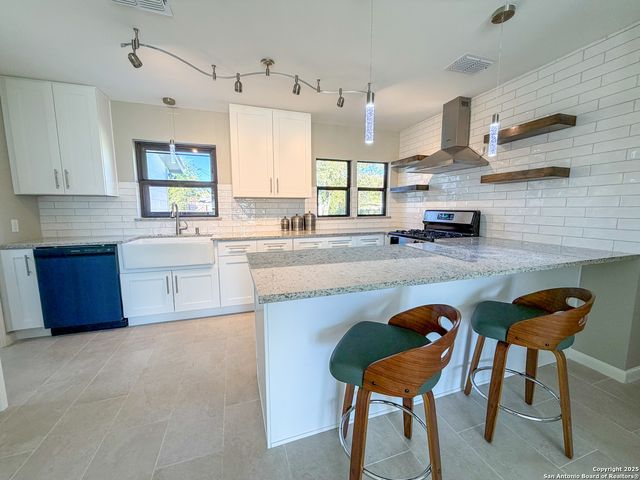 157 Latch, San Antonio, TX 78213