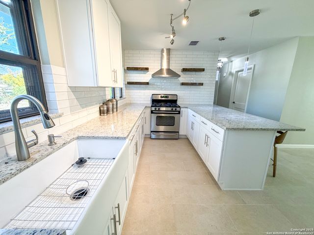 157 Latch, San Antonio, TX 78213